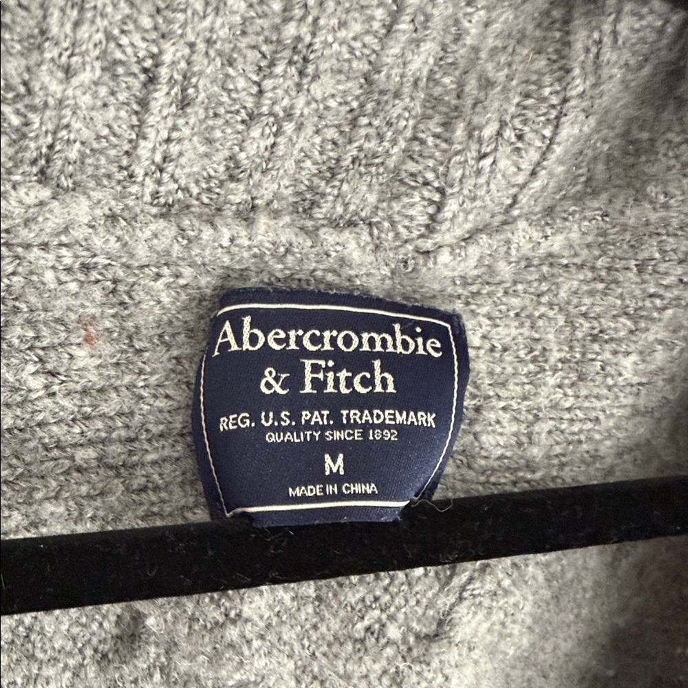 Abercrombie & Fitch Heather Gray Knit